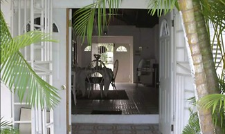 Executive Mamme Bay Hotel and Conference