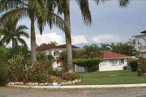 Executive Mamme Bay Hotel and Conference