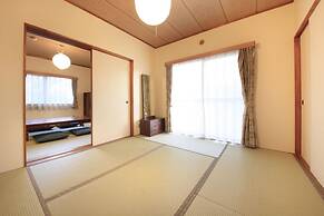 Izu Ippekiko Lakeside Terrace