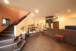 Izu Ippekiko Lakeside Terrace