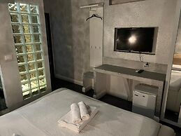 Glamour Spanish Steps