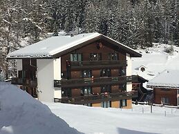 Apartments Carmena