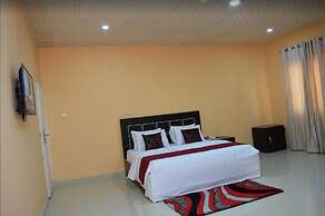 Chariot Hotel