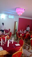 Chariot Hotel