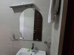 Emzrel Hotel & Suites