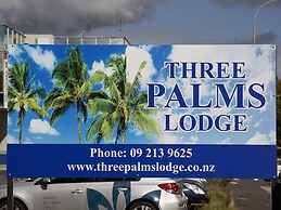 Three Palms Lodge