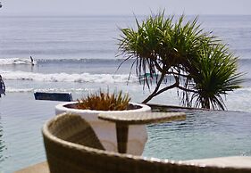 The Palms Ceningan Hotel