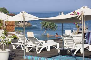 The Palms Ceningan Hotel