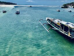 The Palms Ceningan Hotel