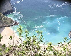 The Palms Ceningan Hotel