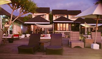 The Palms Ceningan Hotel