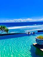 The Palms Ceningan Hotel