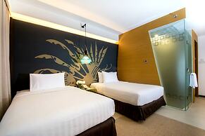 Hue Hotels and Resorts Boracay Managed by HII