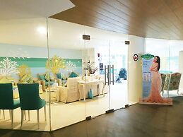 Hue Hotels and Resorts Boracay Managed by HII