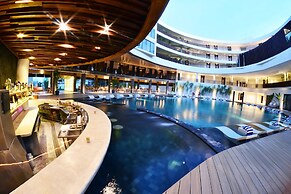 Hue Hotels and Resorts Boracay Managed by HII