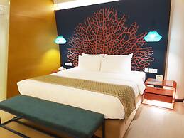 Hue Hotels and Resorts Boracay Managed by HII