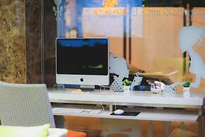 Maverick Ratchada Hotel