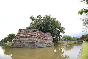 Sripoom Boutique House