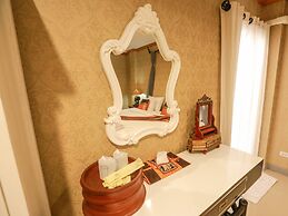 Sripoom Boutique House