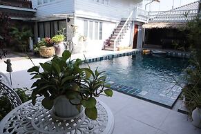 Secret Garden Pool Villa