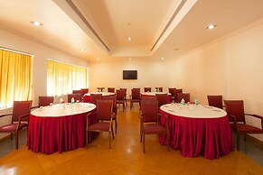 Le Pondy Beach & Lake Resort