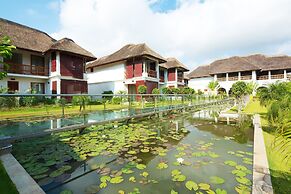 Le Pondy Beach & Lake Resort