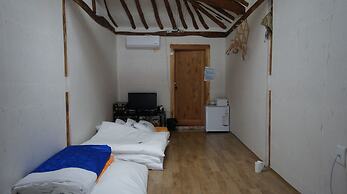 1928 Suimmaru Hanok Guesthouse