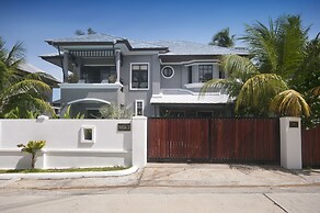 Baan Santhiya Private Pool Villas