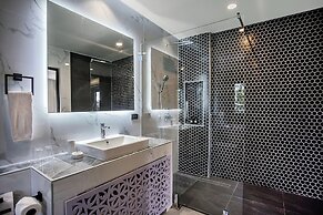 Baan Santhiya Private Pool Villas