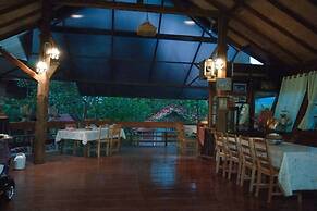 Thanyarat Resort and Organic Farm