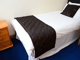 Pinewood Guest House