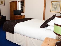 Pinewood Guest House