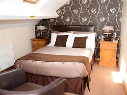 Pinewood Guest House