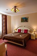 Hotel Argo