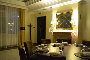 Hotel Argo
