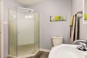 4 Bedroom Suite in Calgary