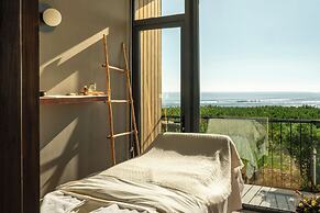 Hotel Alaia