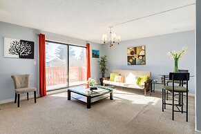 Superb 3BR mins to DT SAIT