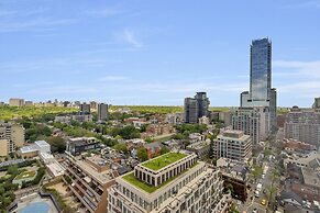 QuickStay - Premium 2bdrm in Yorkville (Yonge & Bloor)