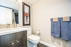QuickStay - Premium 2bdrm in Yorkville (Yonge & Bloor)