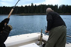 Orca Lodge