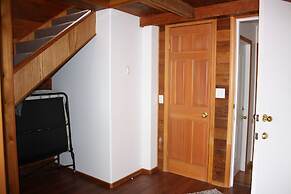 Orca Lodge