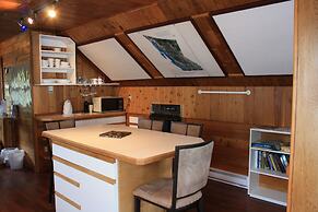 Orca Lodge
