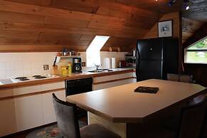 Orca Lodge