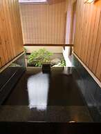Ryotei Takano
