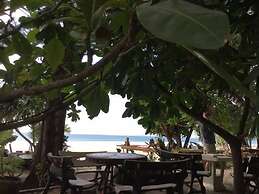 Phayam Coconut Beach Resort