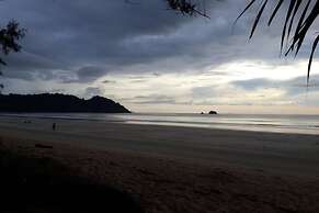 Phayam Coconut Beach Resort