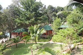 Chomjan Beach Resort