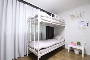 Liz's House - Hostel