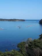 Wisterian Life Club Toba